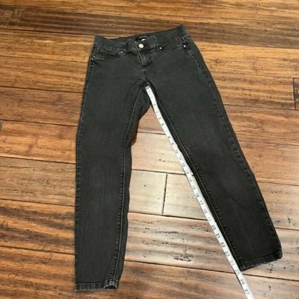 White House Black Market Black Noir Denim Women's Jeans Size XS Short‎